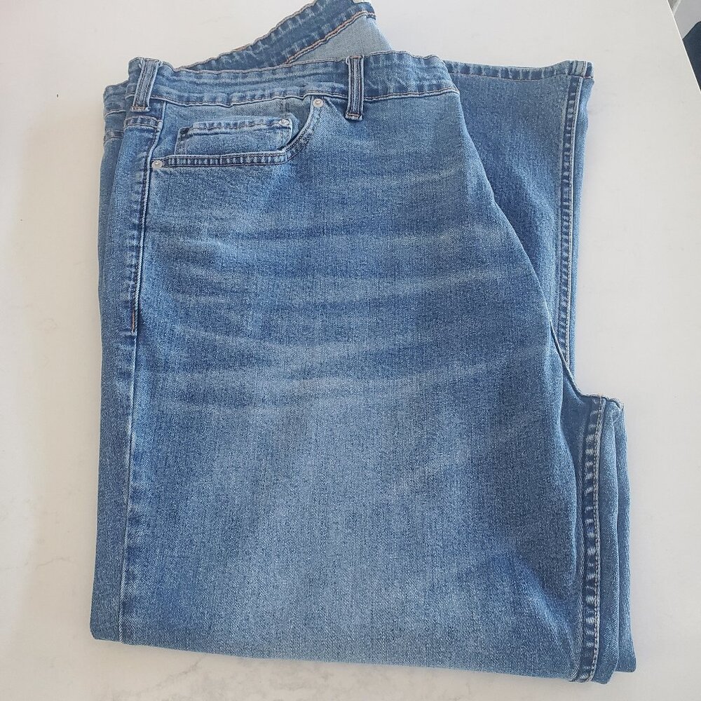 Calvin Klein Men's Medium Wash Straight Leg Jeans  46 x 27